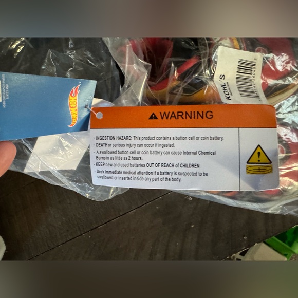 New Hot Wheels light up sneakers Toddler Boy Sz 9 Red Black Race cars 9T - Picture 9 of 14